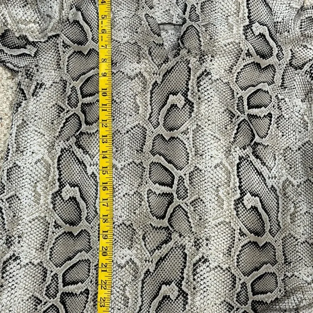 Michael Michael Kors Snakeskin V-Neck Roll-Tab Sleeve Blouse Size Medium